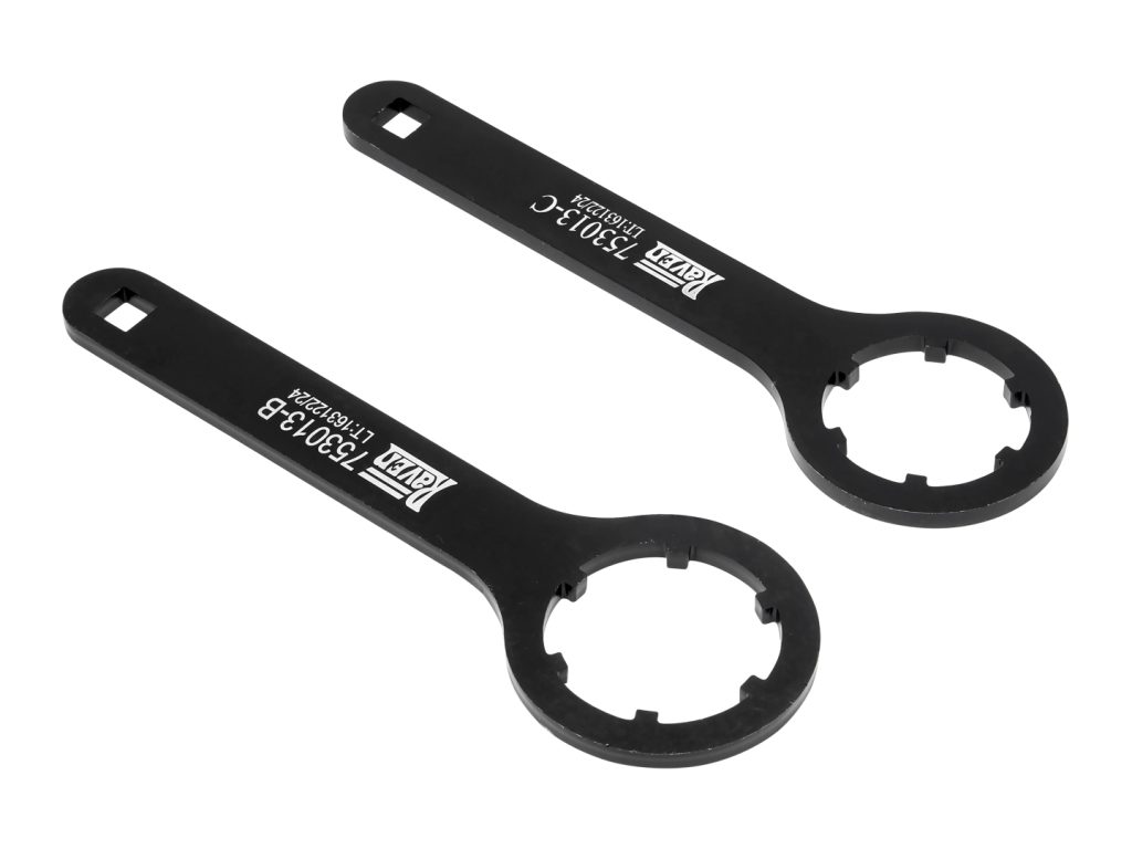 Par de Chaves p/ Pivôs Dianteiros VW Delivery Express / 6.170